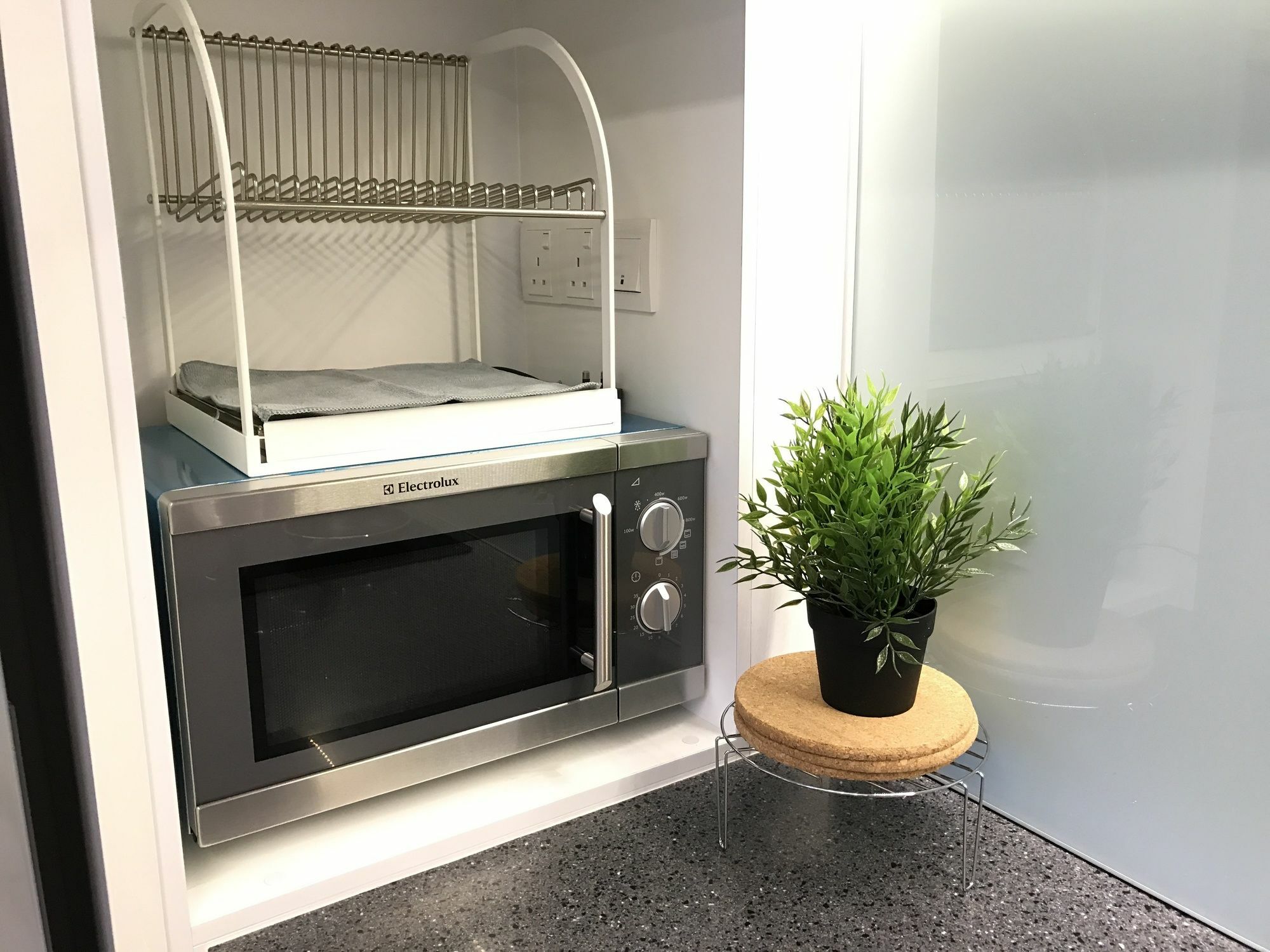 Hotel Alila Bangsar Kuala Lumpur Zewnętrze zdjęcie A built-in microwave oven
